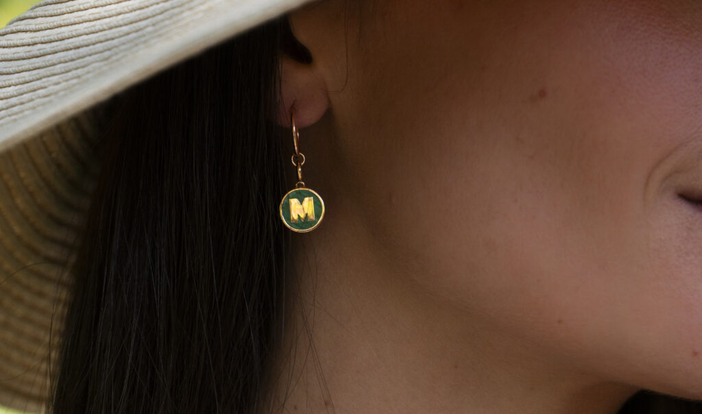 Personnaliser médaille Loujem oreille